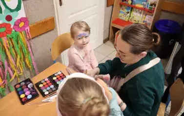 2025.03.22 kiermasz charytatywny dla Emilki