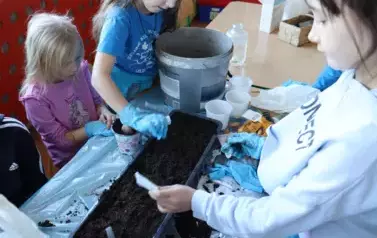 2025.04.02 kącik przyrody w OP (6)