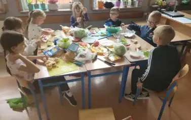 20251027 zdrowe kanapki w klasie I (1)