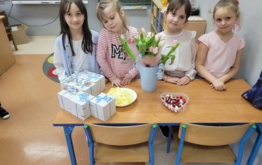 2026_03_06_Dzień Kobiet w oddziale przedszkolnym i klasie I (3)