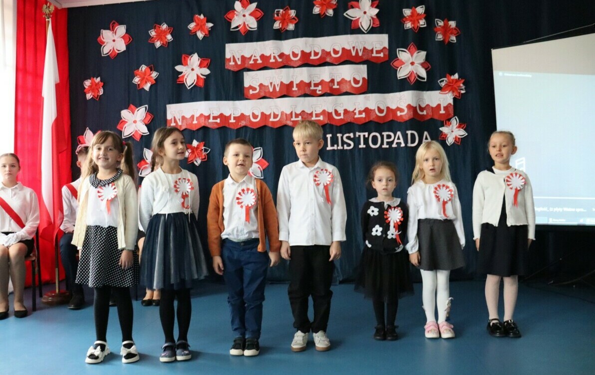 Zdjęcie do &nbsp; Akademia z okazji Święta Niepodległości