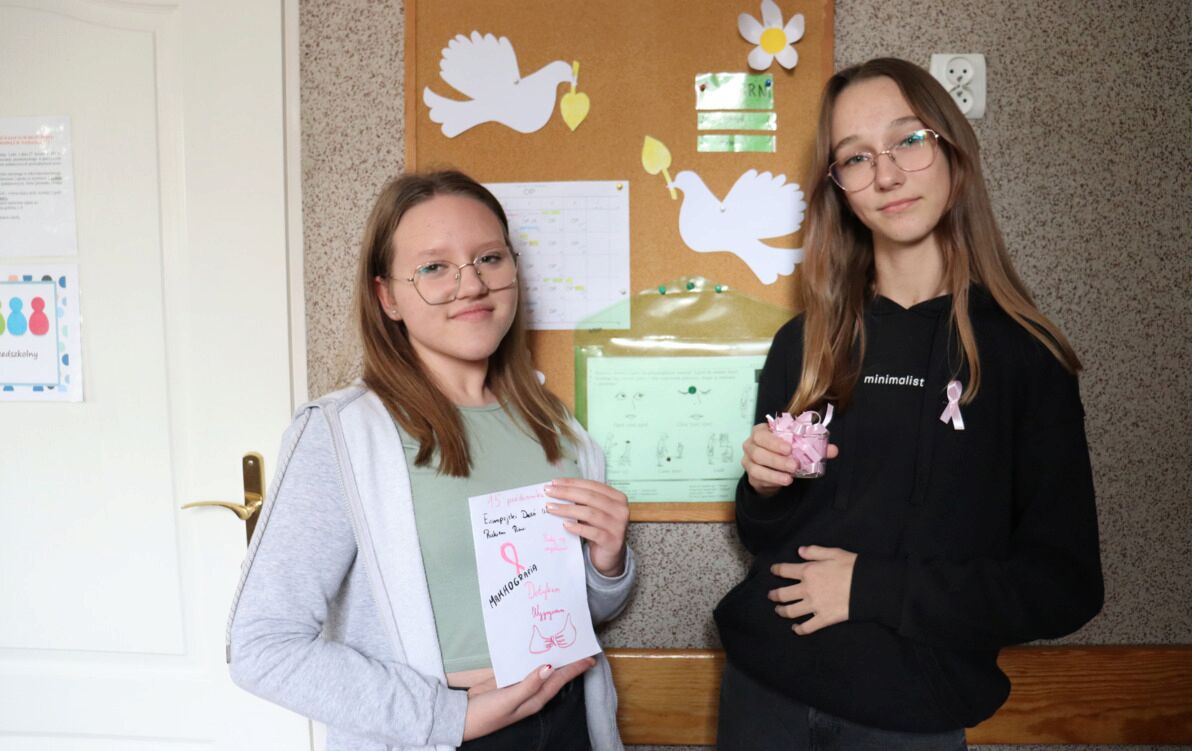 Zdjęcie do Rożowa Wstążka w Naszej Szkole